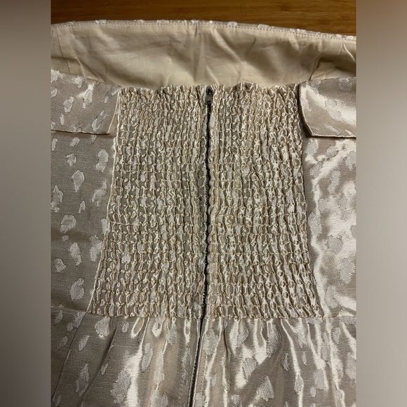 NWT Reformation- Ciaran Mini Dress in Ivory Brocade. Size 10 - Picture 9 of 10